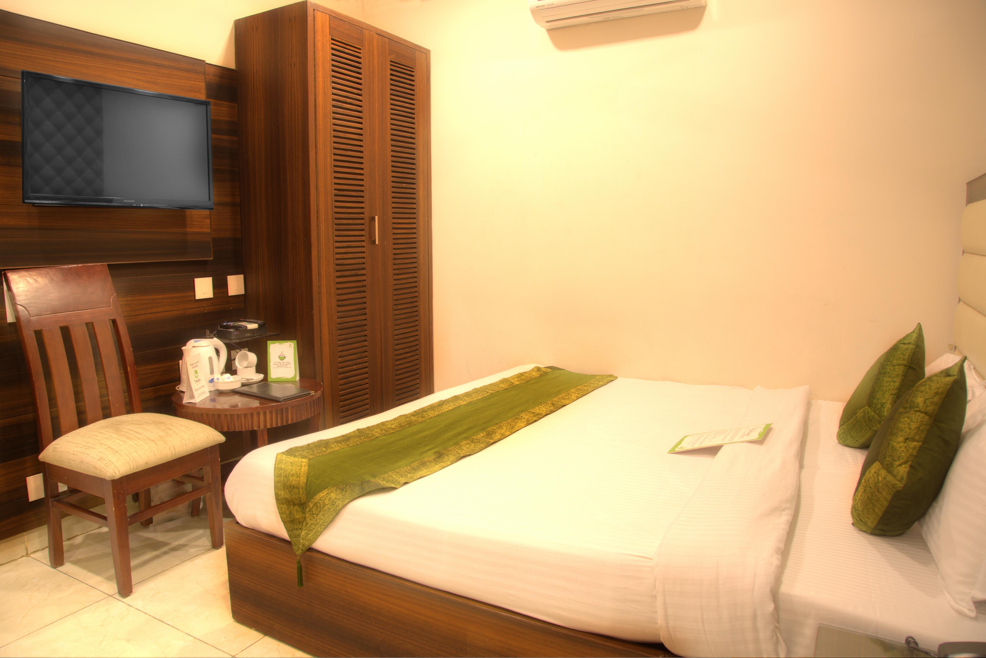 Hotel Dreamland Chandigarh (Manimajra) Room Type - DELUXE ROOM WITH EXCLUSIVE FNB DISCOUNT