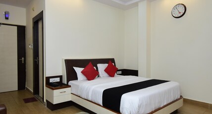 Hotel Greenland Towers Room Type - Executive Deluxe Rooms (King Bed) With Balcony