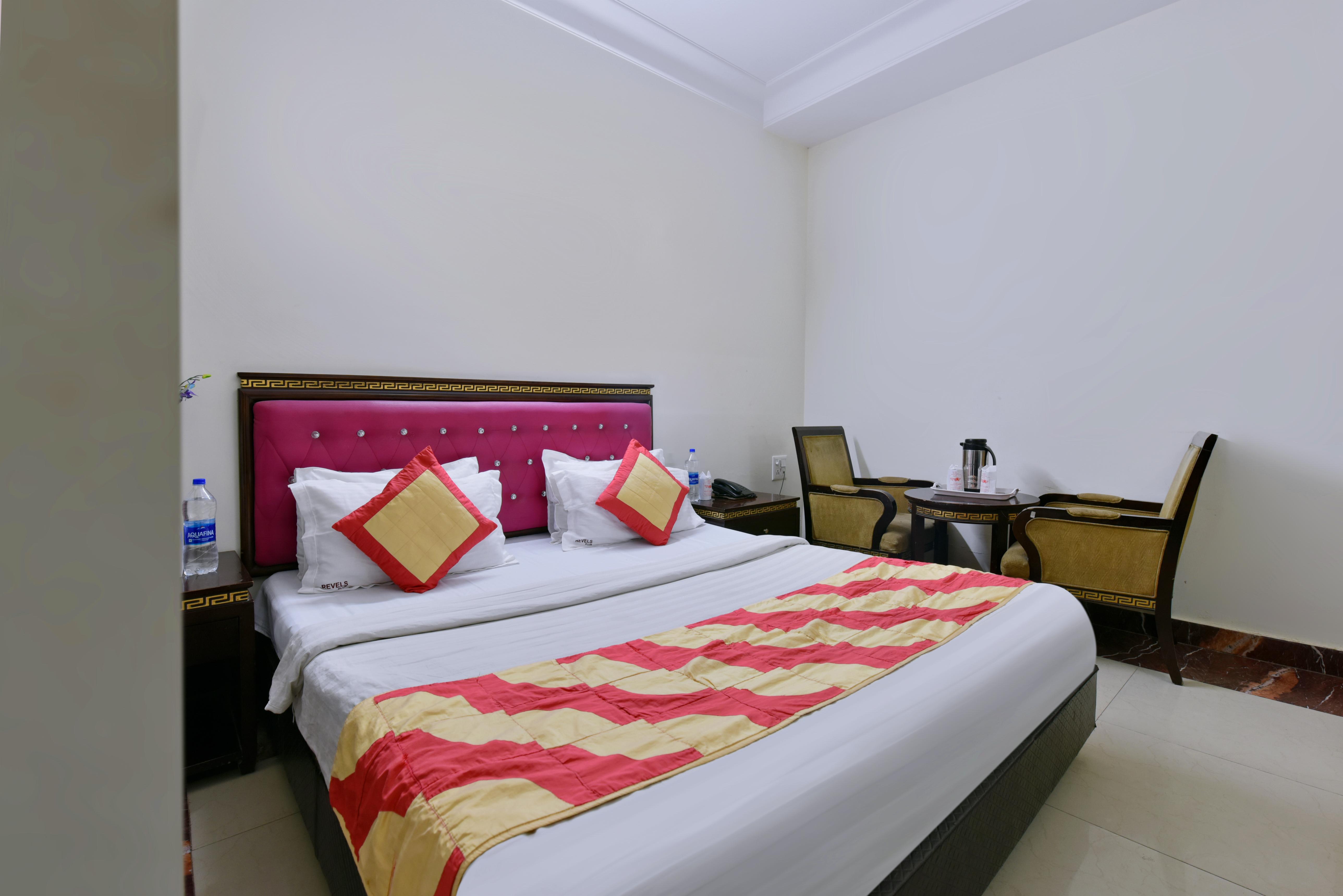 LE Cashew Paharganj Main Road Building Room Type - Deluxe Ac Room With Free Wi-Fi