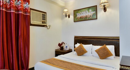 LE Cashew Paharganj Main Road Building Room Type - Deluxe Superior AC Room With Free Wi-Fi