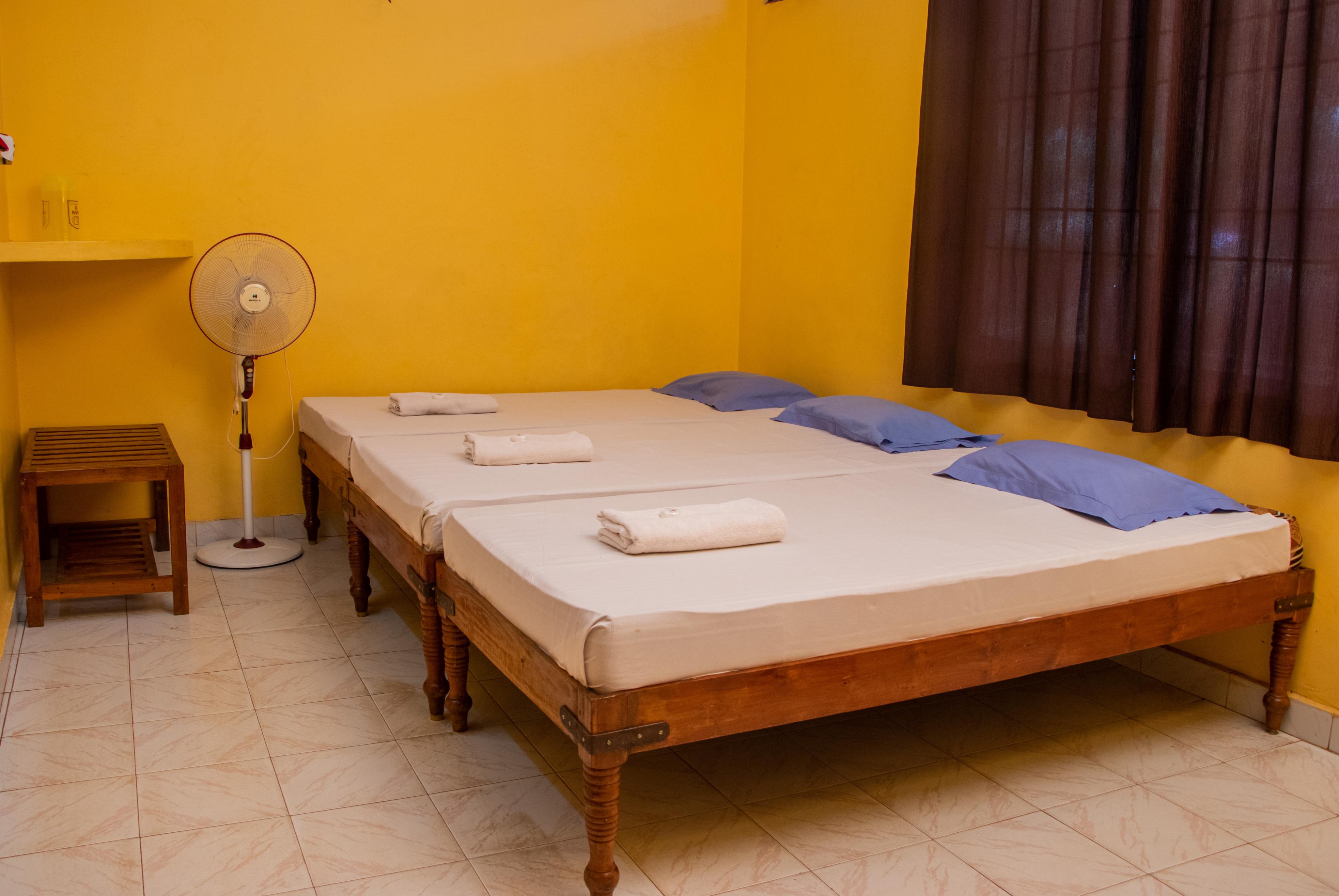 Hotel Greens Room Type - Triple Bed Non Ac