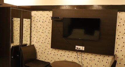 HARYANA HOTEL Room Type - Deluxe Room