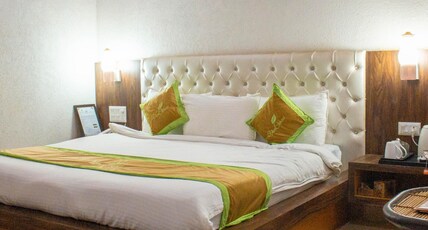 Van Chhavi Resort Room Type - Premium Room