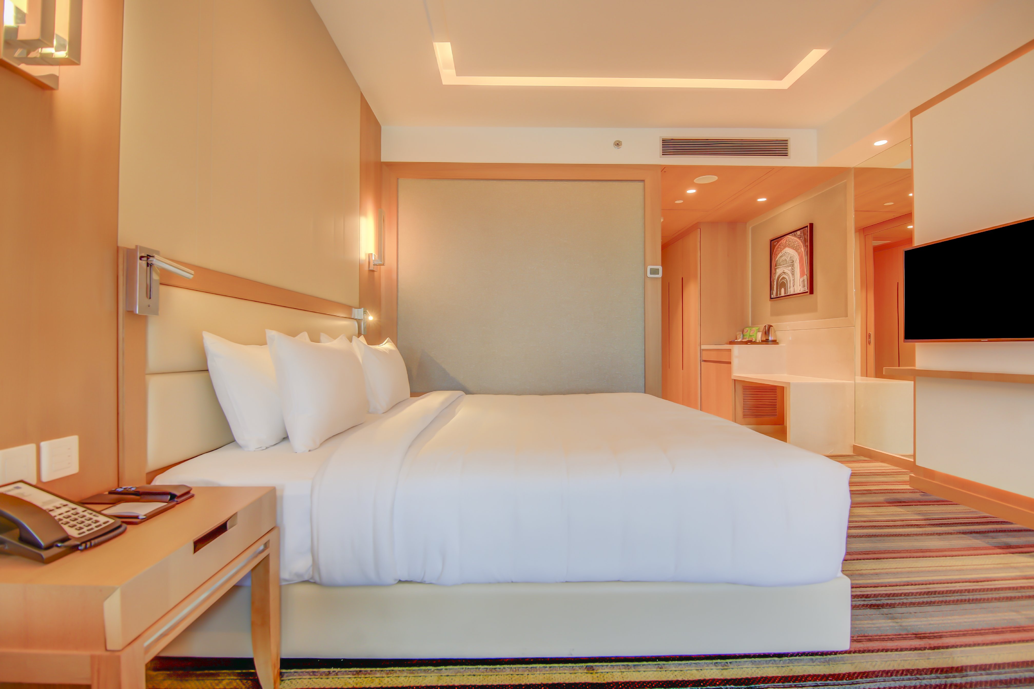 Radisson Blu Gorakhpur Room Type - Deluxe Room  with Private Balcony