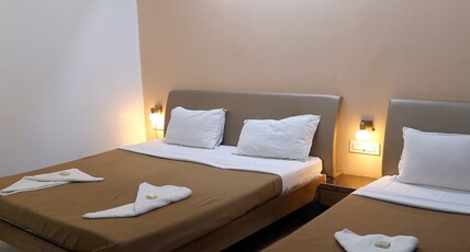 Hotel Gokul Room Type - 3 BED Non AC Room