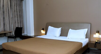 Hotel Gokul Room Type - Deluxe Non AC Room