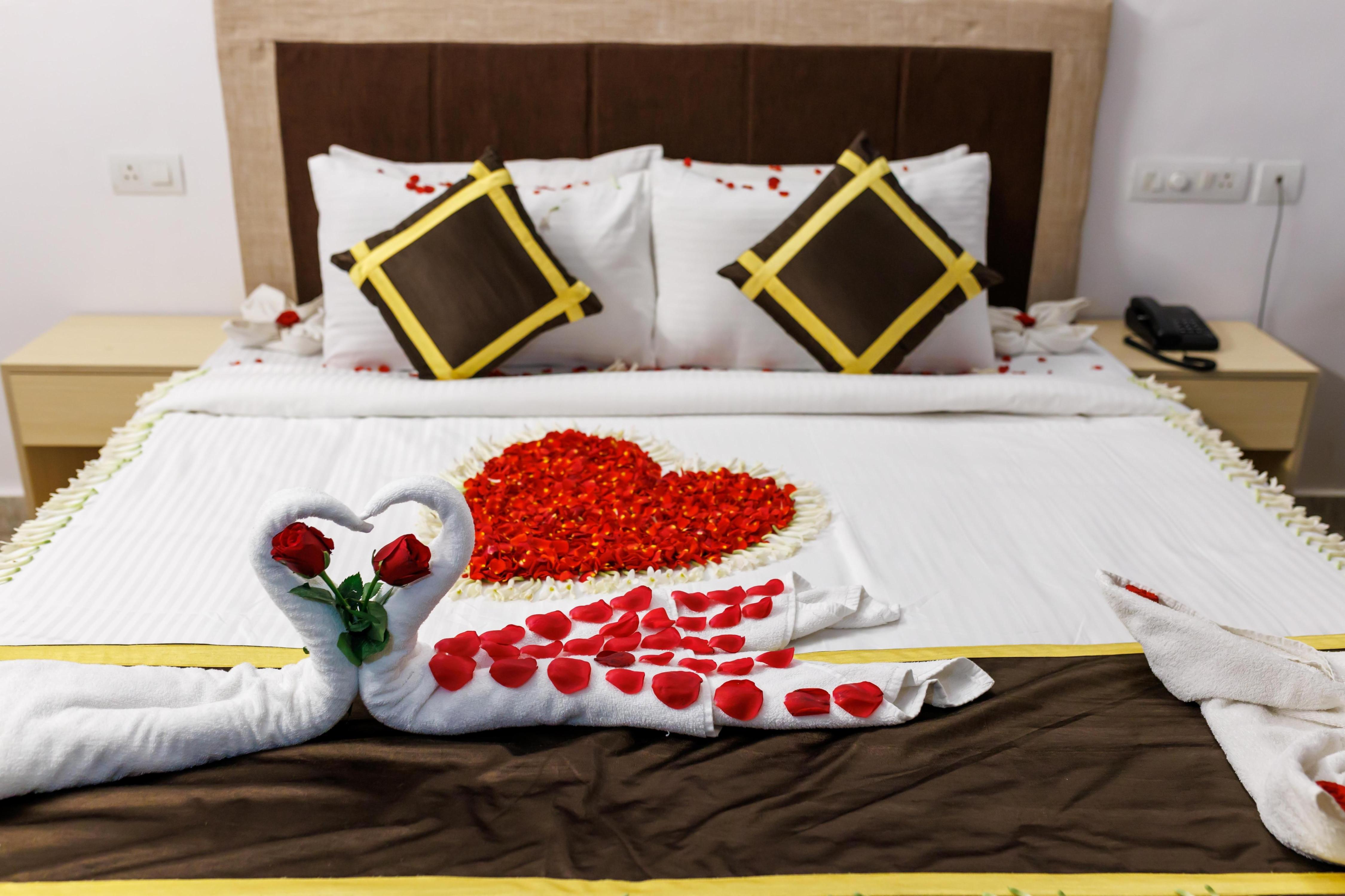 Munnar Summer Castle - Tap to explore photos