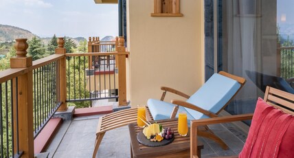Taj Theog Resort & Spa, Shimla Room Type - Luxury Room Valley View Twin Bed