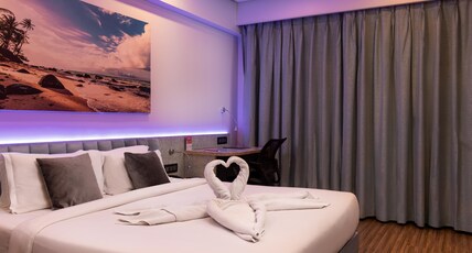 Kyriad Hotel Nashik by OTHPL Room Type - Suite Room with breakfast