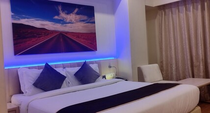 Kyriad Hotel Nashik by OTHPL Room Type - Deluxe King Room