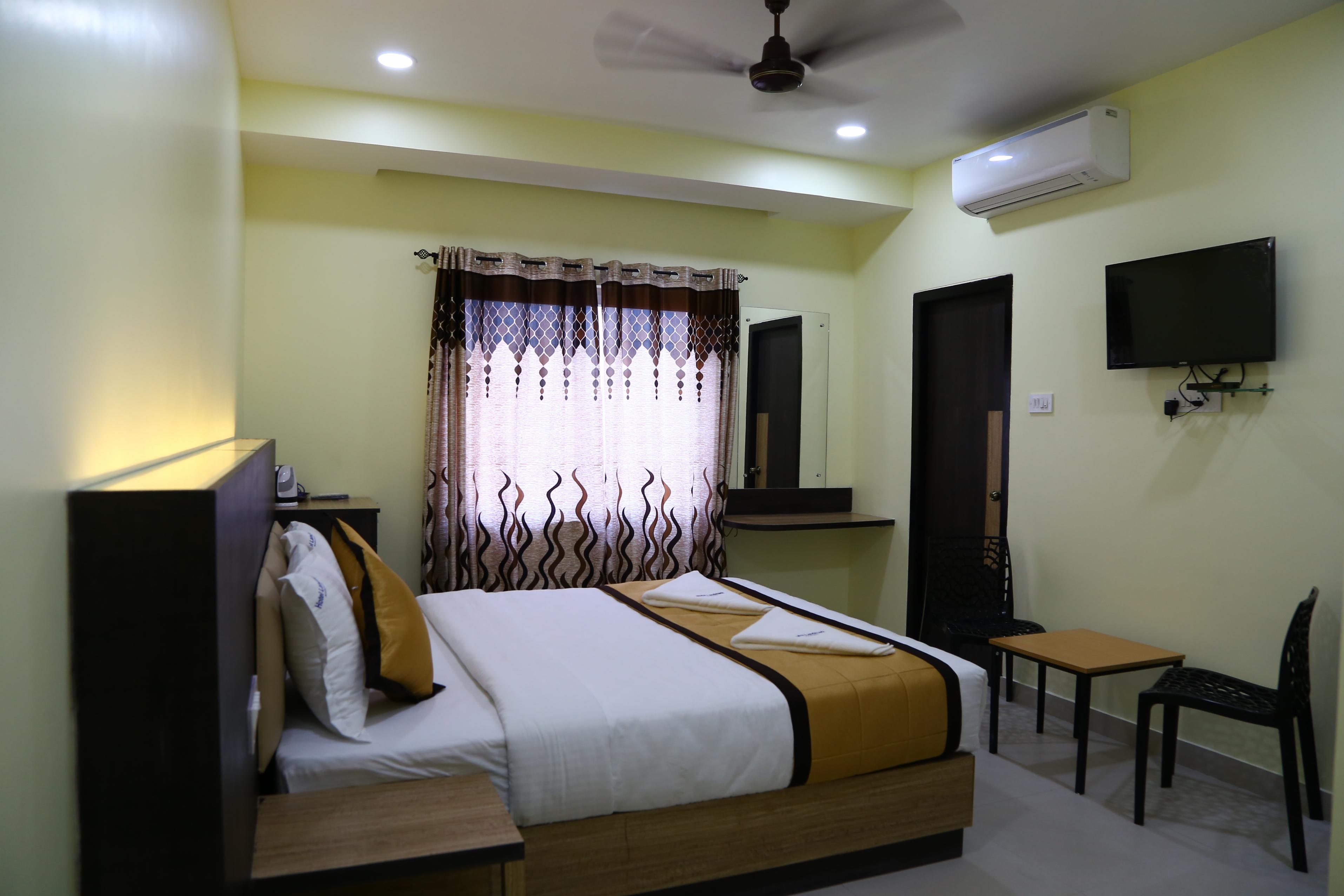 Hotel Landmark Room Type - Deluxe Room