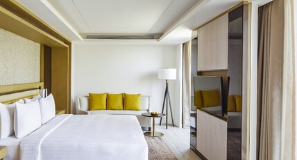 Courtyard by Marriott Siliguri Room Type - Executive Suite, 1 King
