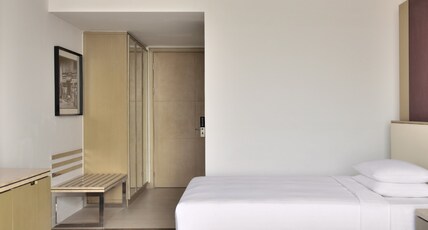 Courtyard by Marriott Siliguri Room Type - Guest room, 2 Twin,  City view