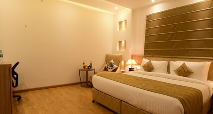 SureStay Plus by Best Western Amritsar Room Type - 1 King Bed, Non-Smoking, Superior Room, Flat Screen Television, Coffee And Tea Maker, Hairdryer SureStay Plus by Best Western Amritsar Room Type - 1 King Bed, Non-Smoking, Superior Room, Flat Screen Television, Coffee And Tea Maker, Hairdryer