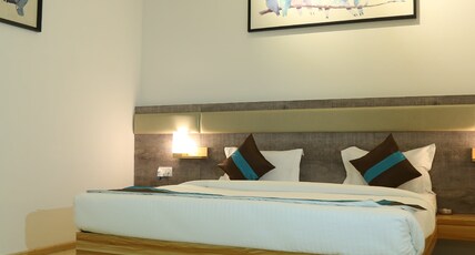 HOTEL ABINAND GRAND Room Type - Executive Luxury Room