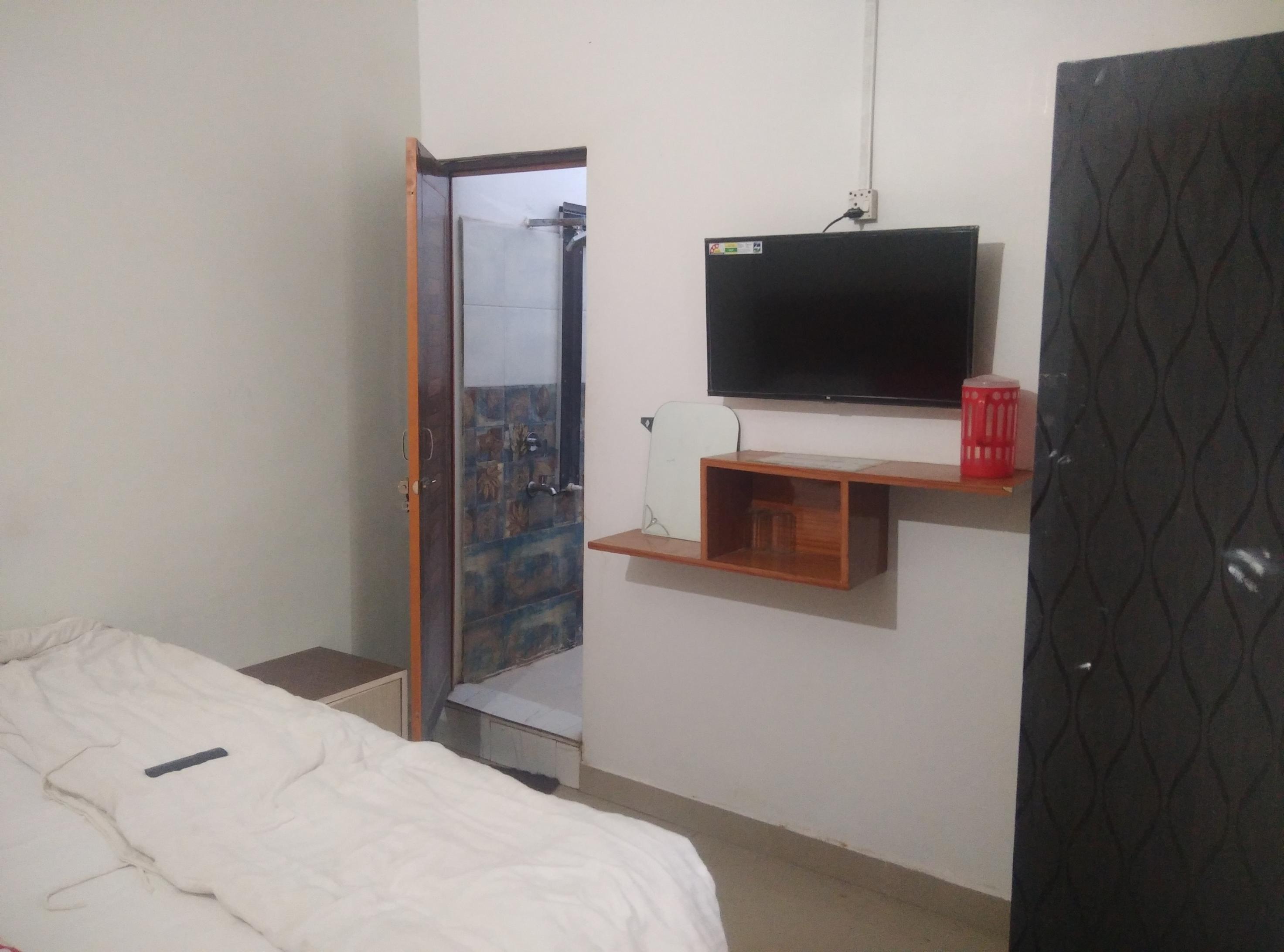 Swastik hotel Room Type - Classic Room