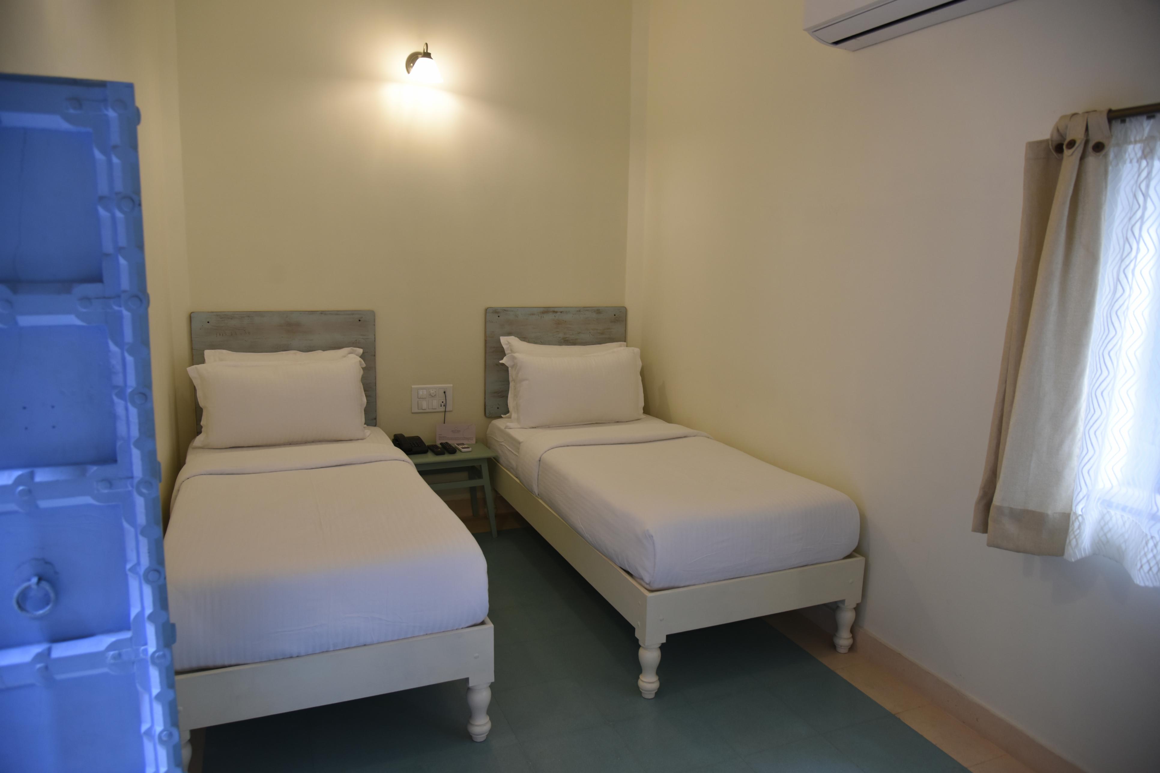 Baijoo Niwas Room Type - Standard Twin Room