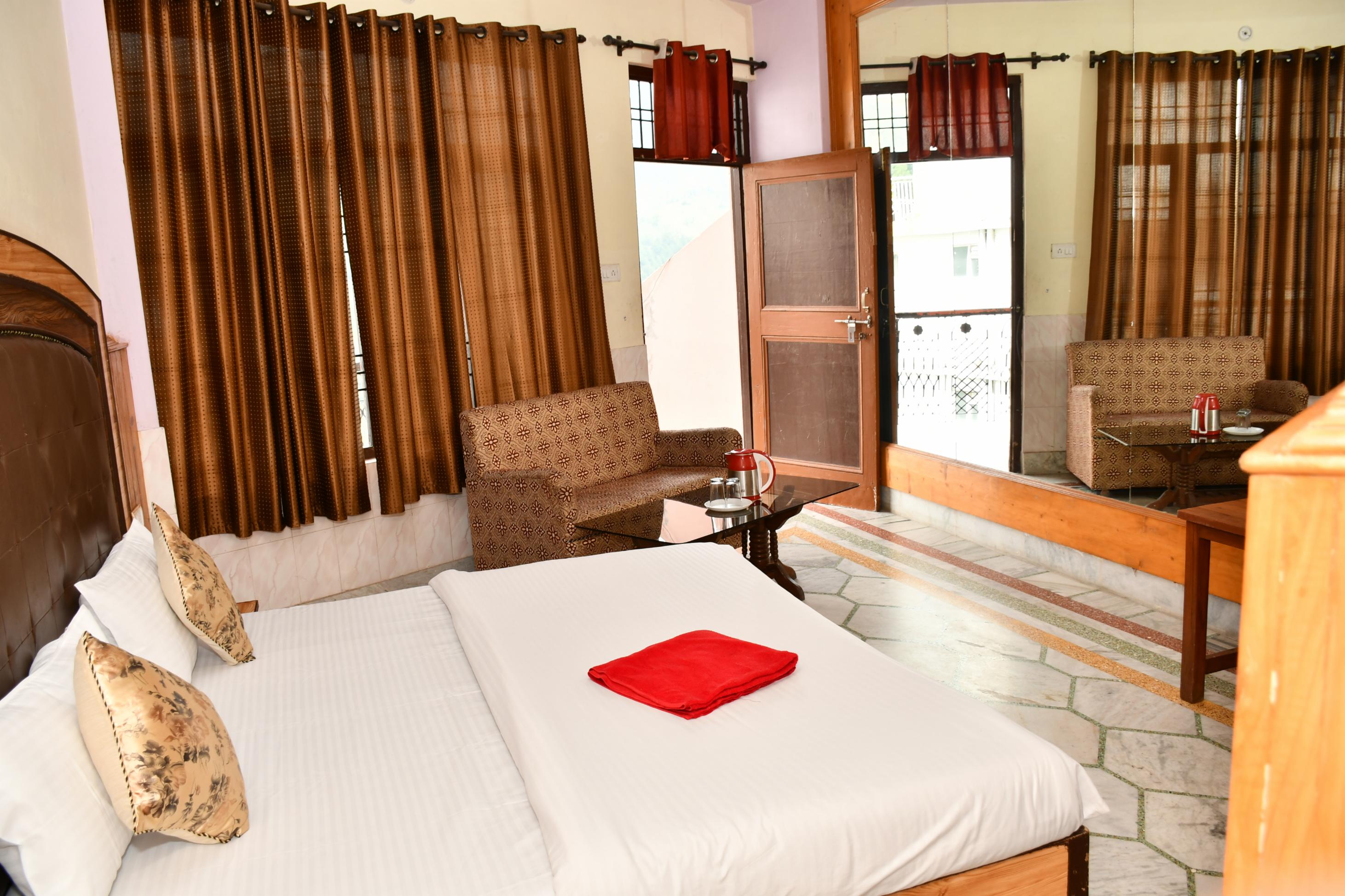 Hotel Himalayan Paradise - Tap to explore photos
