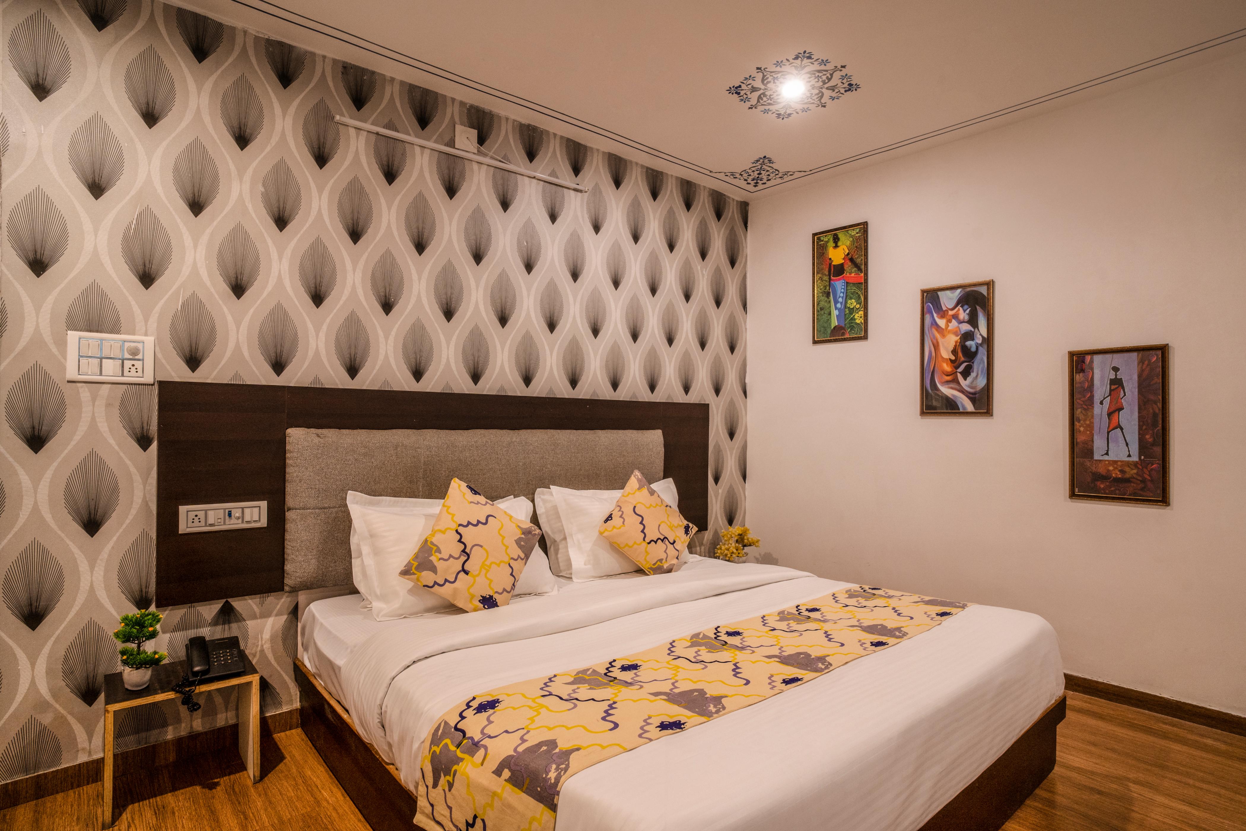 Tripli Hotels Arunoday Palace Room Type - Deluxe Room