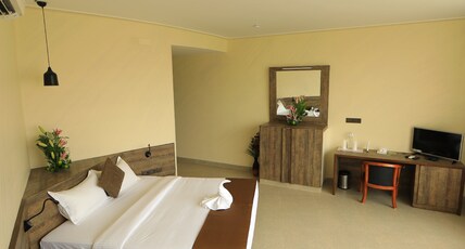 Shilhaandara Room Type - Soumithre- Standard Room Shilhaandara Room Type - Soumithre- Standard Room