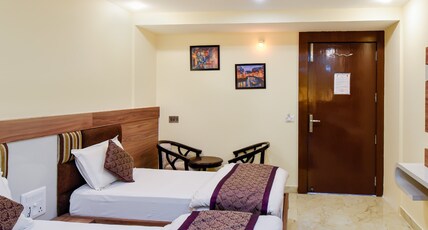 Svc INN Room Type - Luxury Room with Sofa