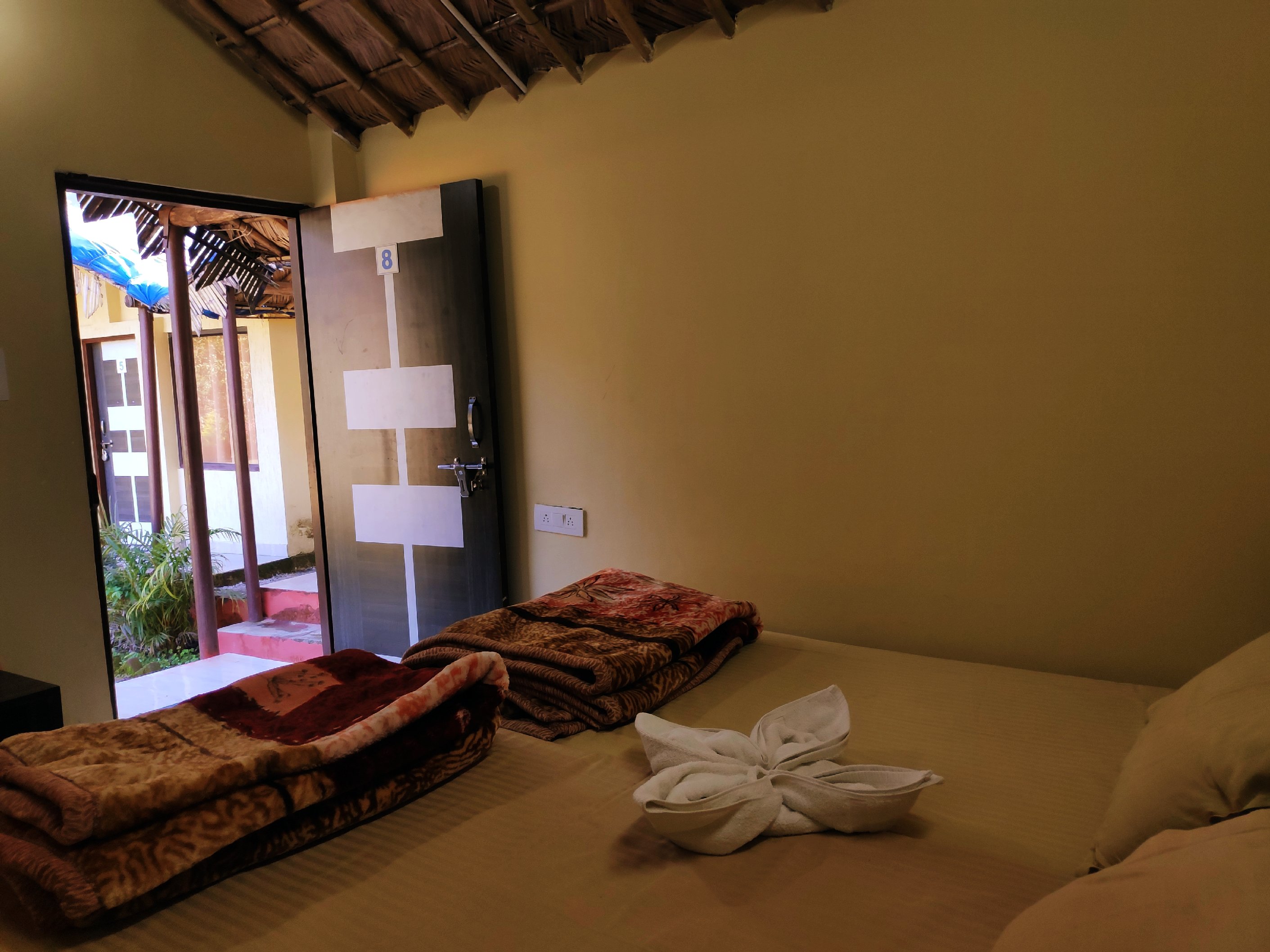 Garud Chatti River Resort - Tap to explore photos