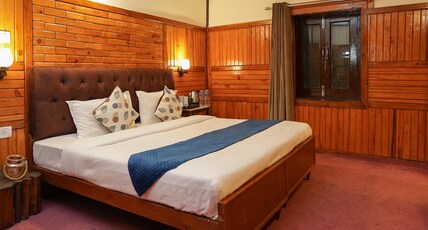 Hotel Silverton (180 lake view) Room Type - Family Cottage (Lake View)