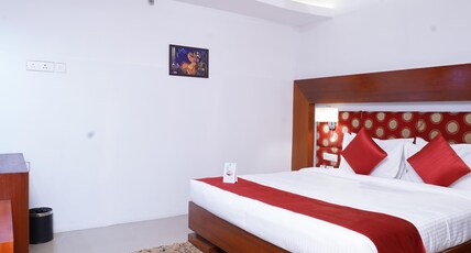 Empire Residency Room Type - KING SUITE ROOM