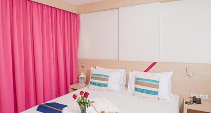 SunSeaSand Hotel Room Type - Superior Double or Twin Room