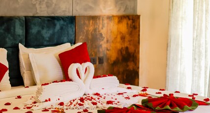 Haze and Kites Resort, Munnar Room Type - Honeymoon Cottage with Jacuzzi
