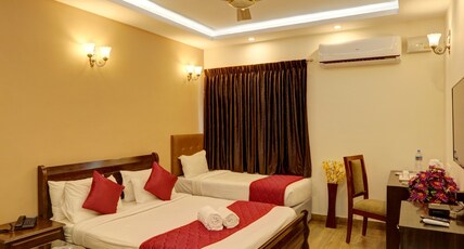 Hotel Windsor Castle Inn Room Type - Suites Triple Bedroom