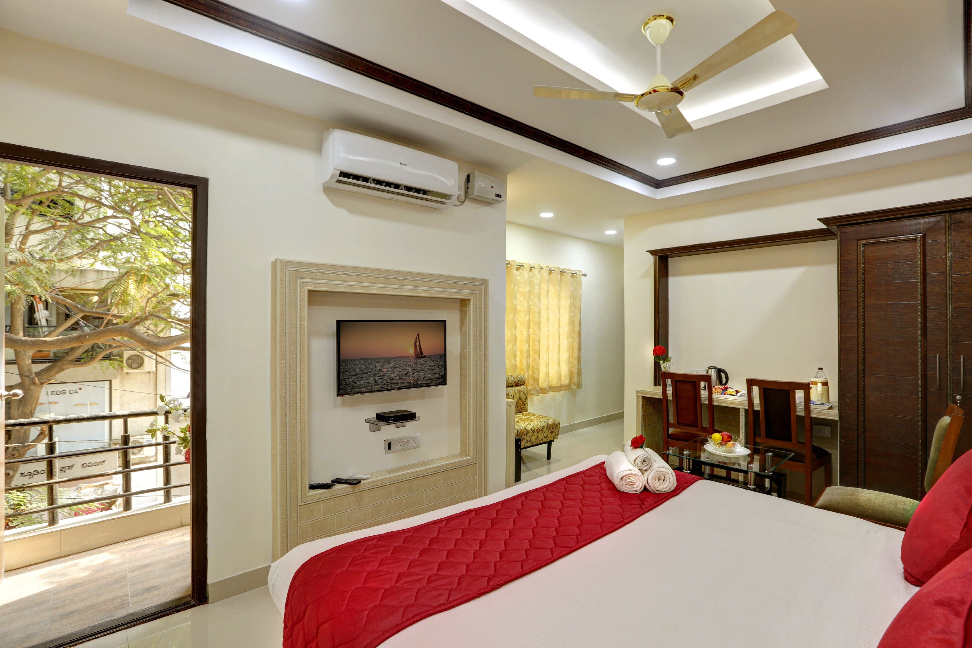 Hotel Windsor Castle Inn Room Type - Luxury Rooms