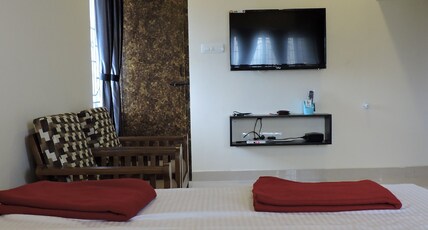 SAN DE Hotels Room Type - Deluxe Room AC