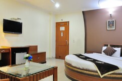 Address of Hotel Maharaja Residency and Banquet Hall
