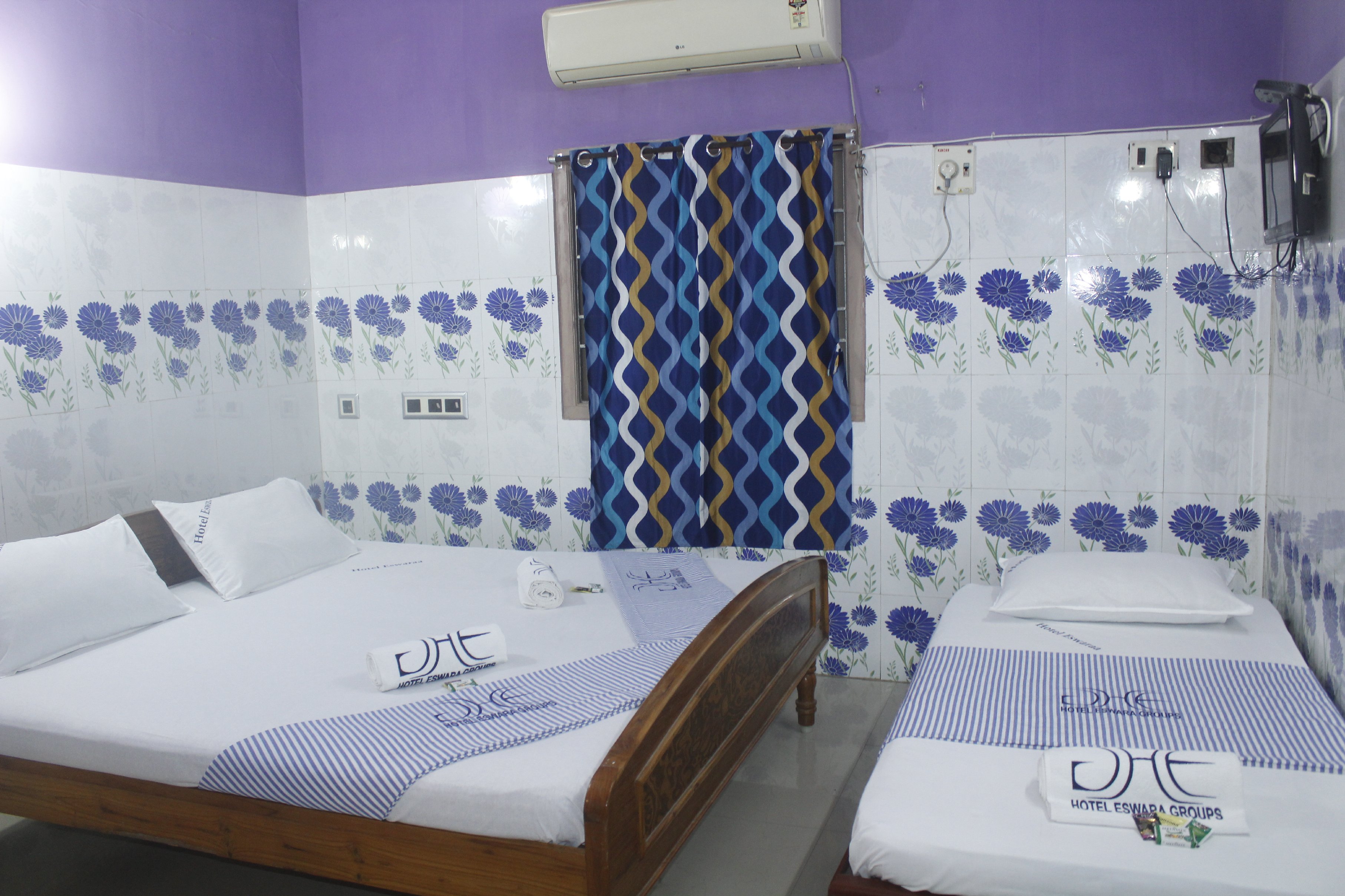 Hotel Eswara Temple Stay - Tap to explore photos