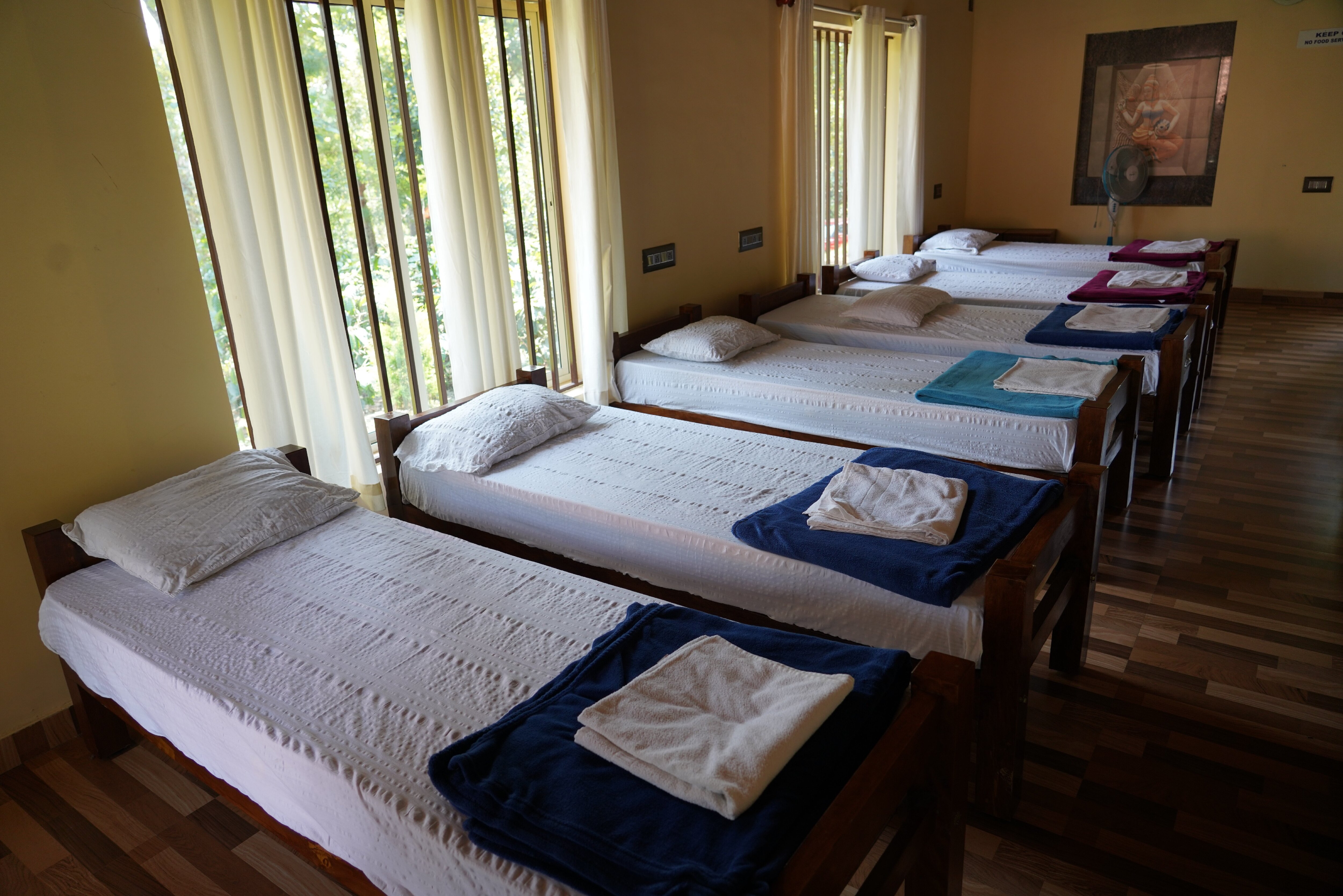 KambalaKaad - Tap to explore photos