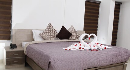 CHANDRA INN Room Type - DELUXE AC DOUBLE ROOM CHANDRA INN Room Type - DELUXE AC DOUBLE ROOM