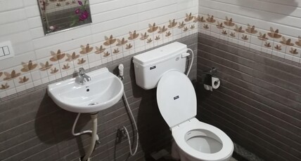 BB Hotel Apartments Room Type - Non AC Double Bed 303 304