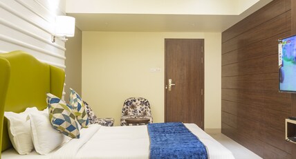 KRISHNA PALACE HOTEL Room Type - Suite Room