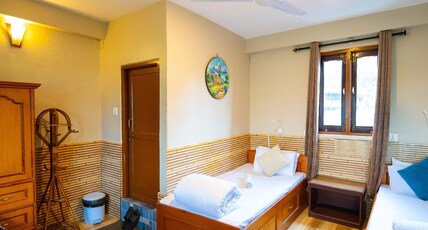 Zostel Pokhara Room Type - Twin Bed Private Room
