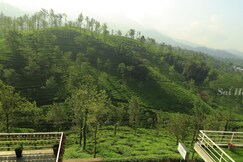 Sai Holiday Home | with tea-garden view