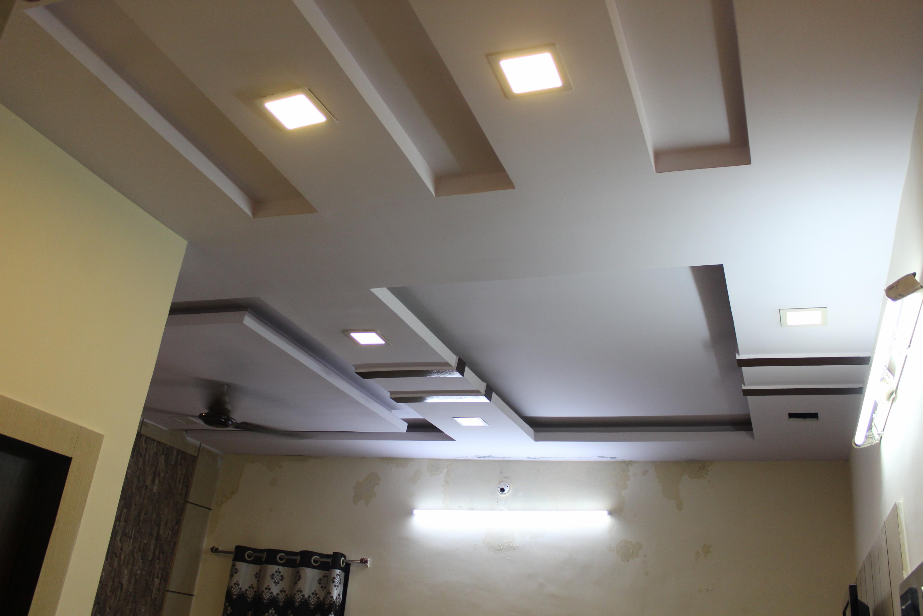 HOTEL PREET PALACE - Tap to explore photos