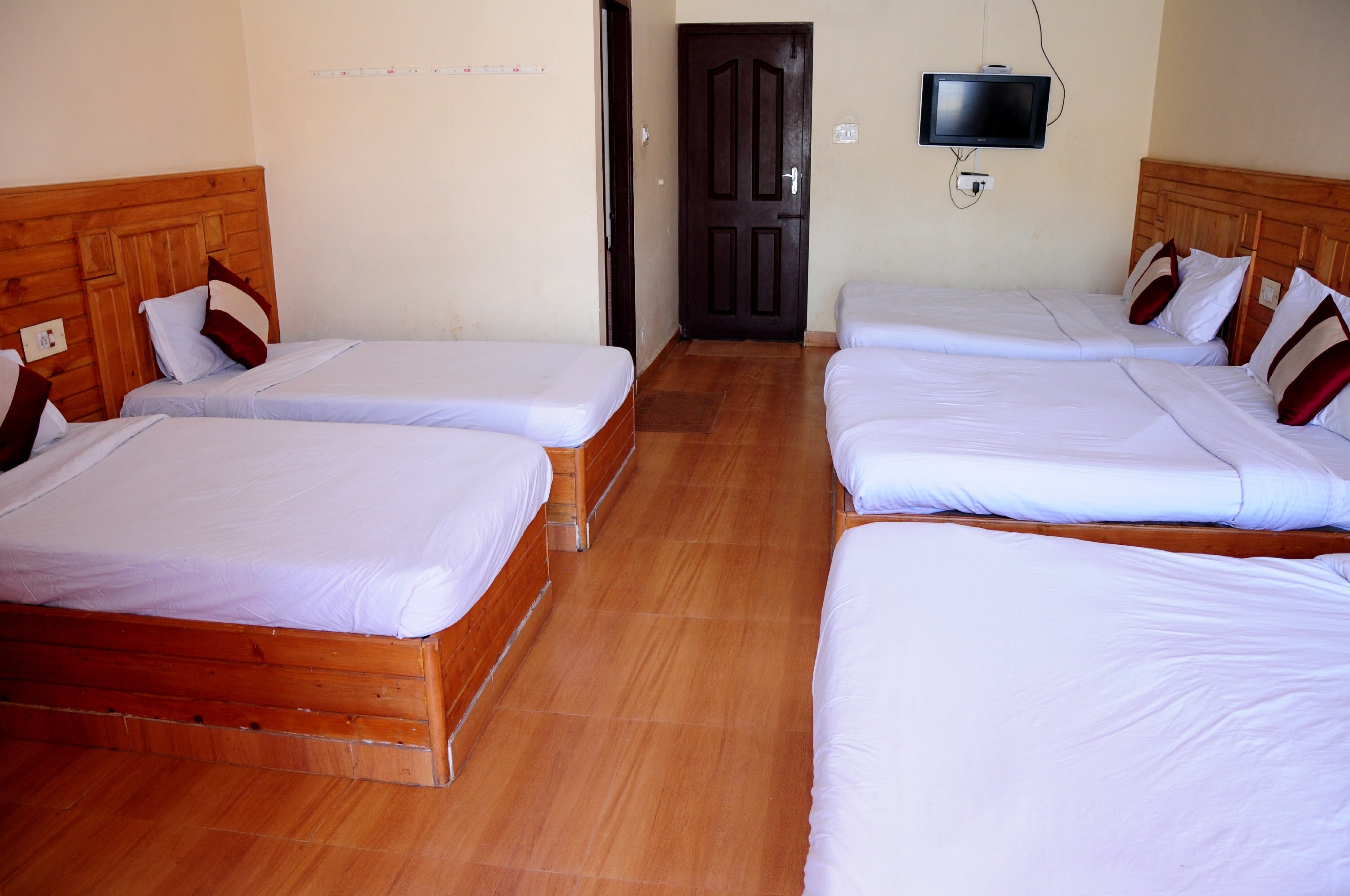 Happy Homestay - Tap to explore photos