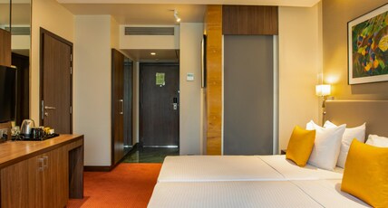 Lemon Tree Hotel, Viman Nagar, Pune Room Type - Superior Twin Room