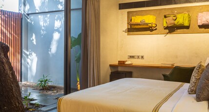 The Postcard Hotel Mandalay Hall Kochi Room Type - Gallery 4