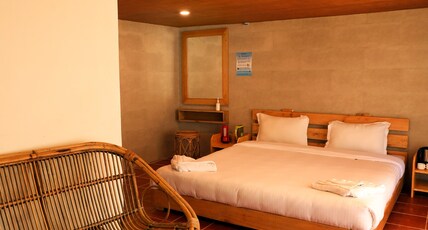 Chow Chow Valley Resort Room Type - The Wooden Cabin