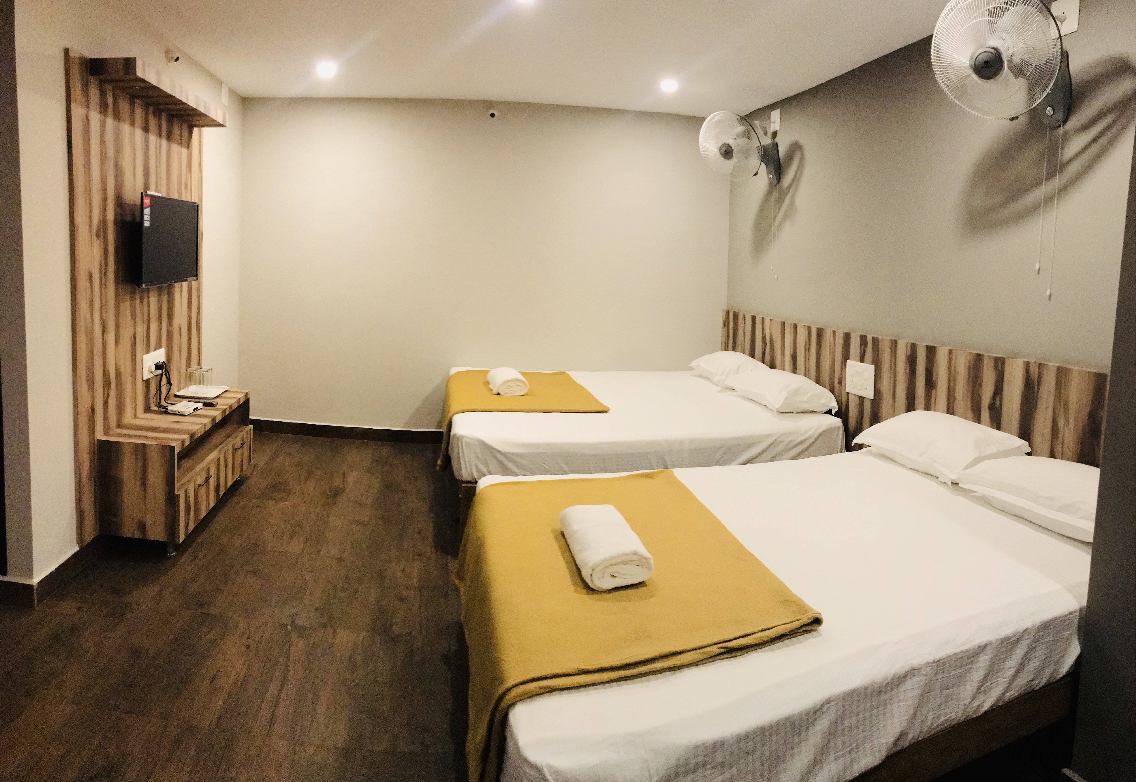 Sharada Residency Room Type - Deluxe Quadruple Room with Balcony