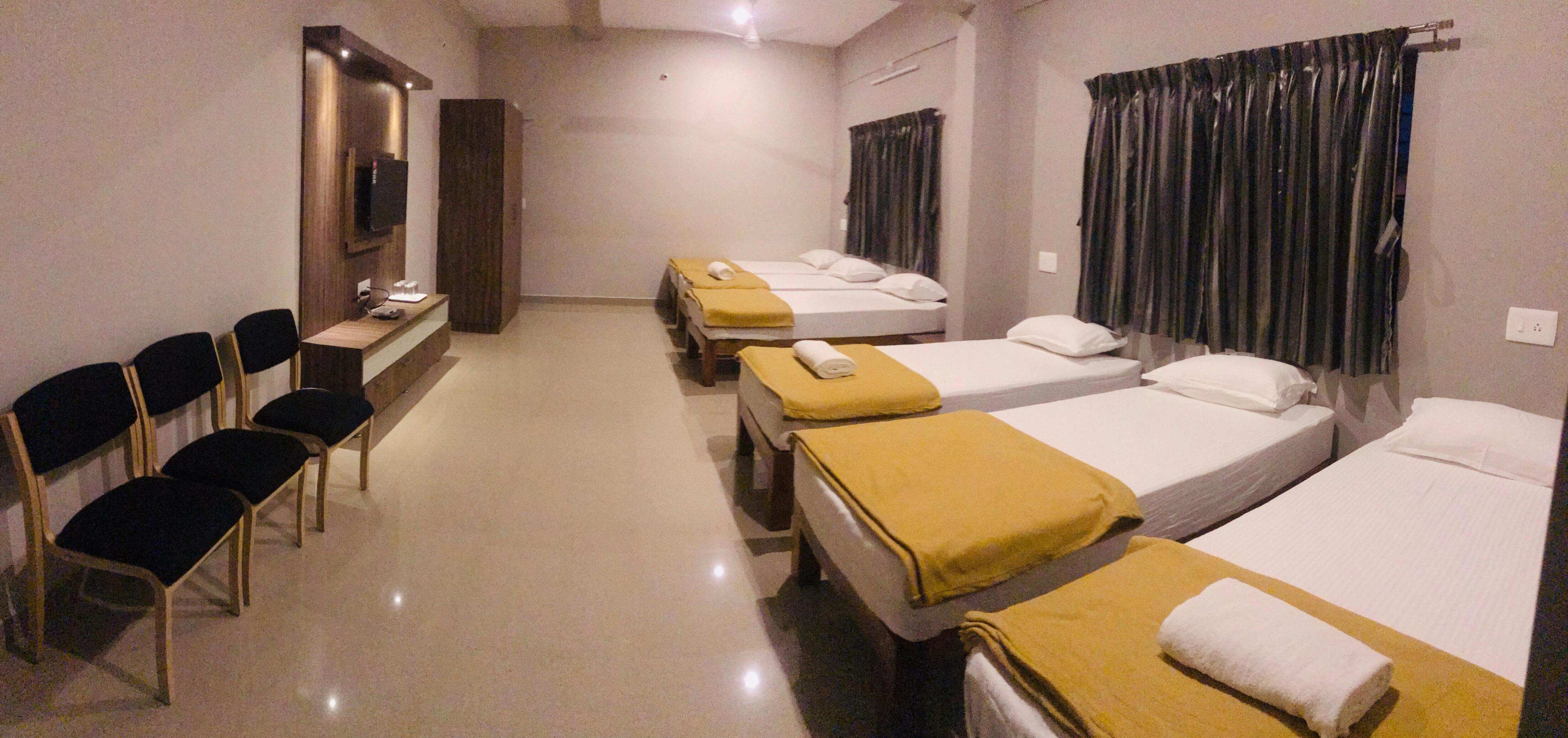 Sharada Residency Room Type - 6 Bed Mixed Dormitory room