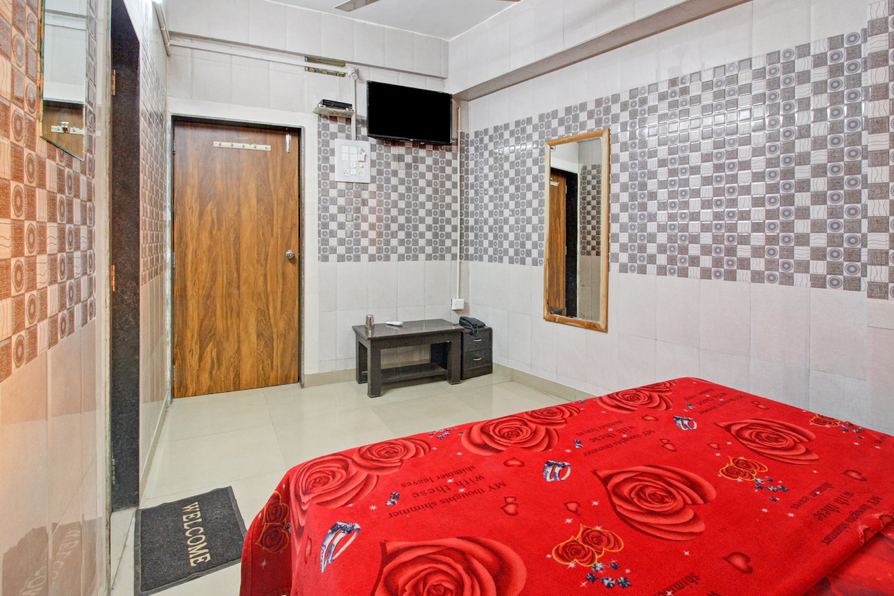 Hotel Satyam - Tap to explore photos