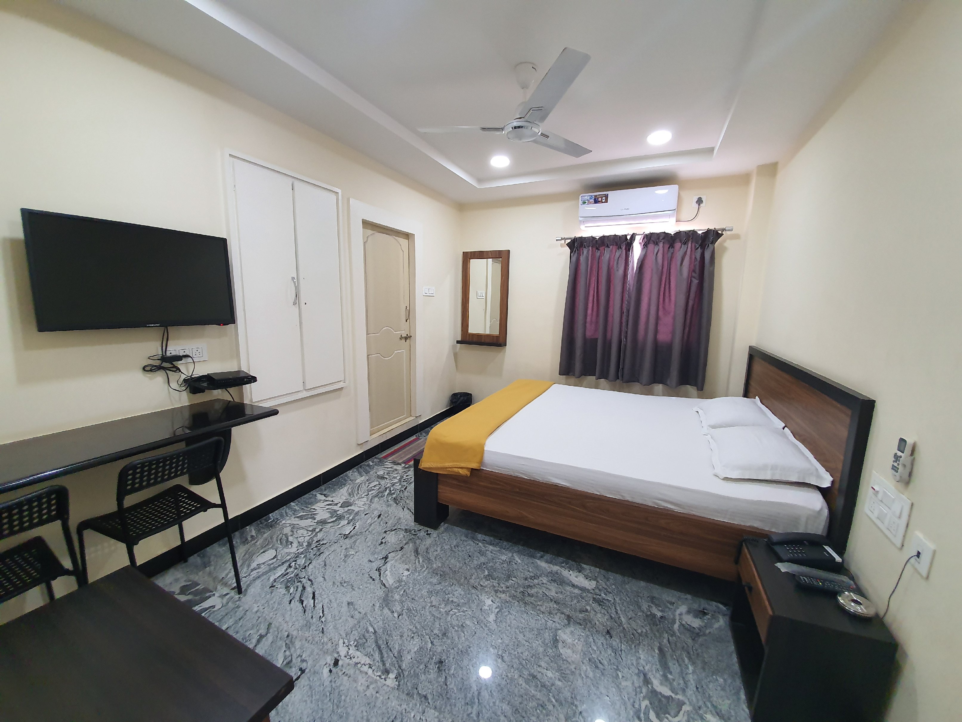 Kaveri Inn - Tap to explore photos